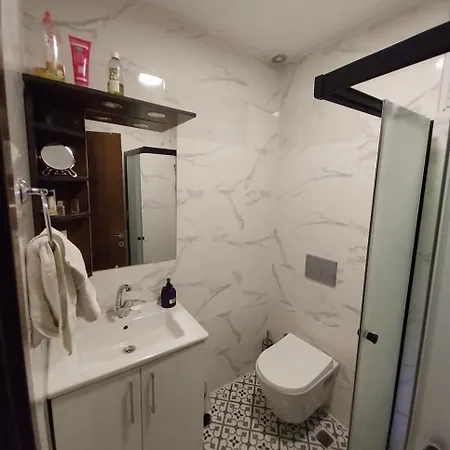 Tiyn House Apartmán *