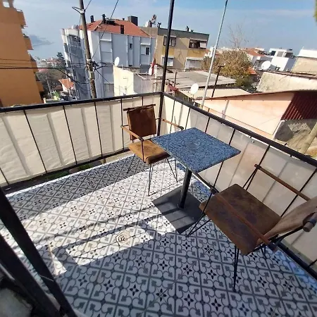 Tiyn House Apartmán *