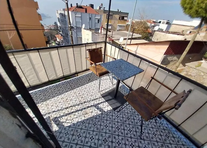 Tiyn House דירה *